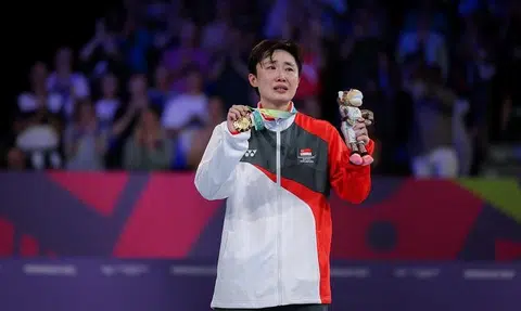S'porean of the Year nominee: Feng Tianwei moved nation with guts and tears at Commonwealth Games