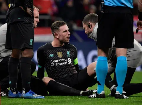 Liverpool skipper Jordan Henderson out for three weeks