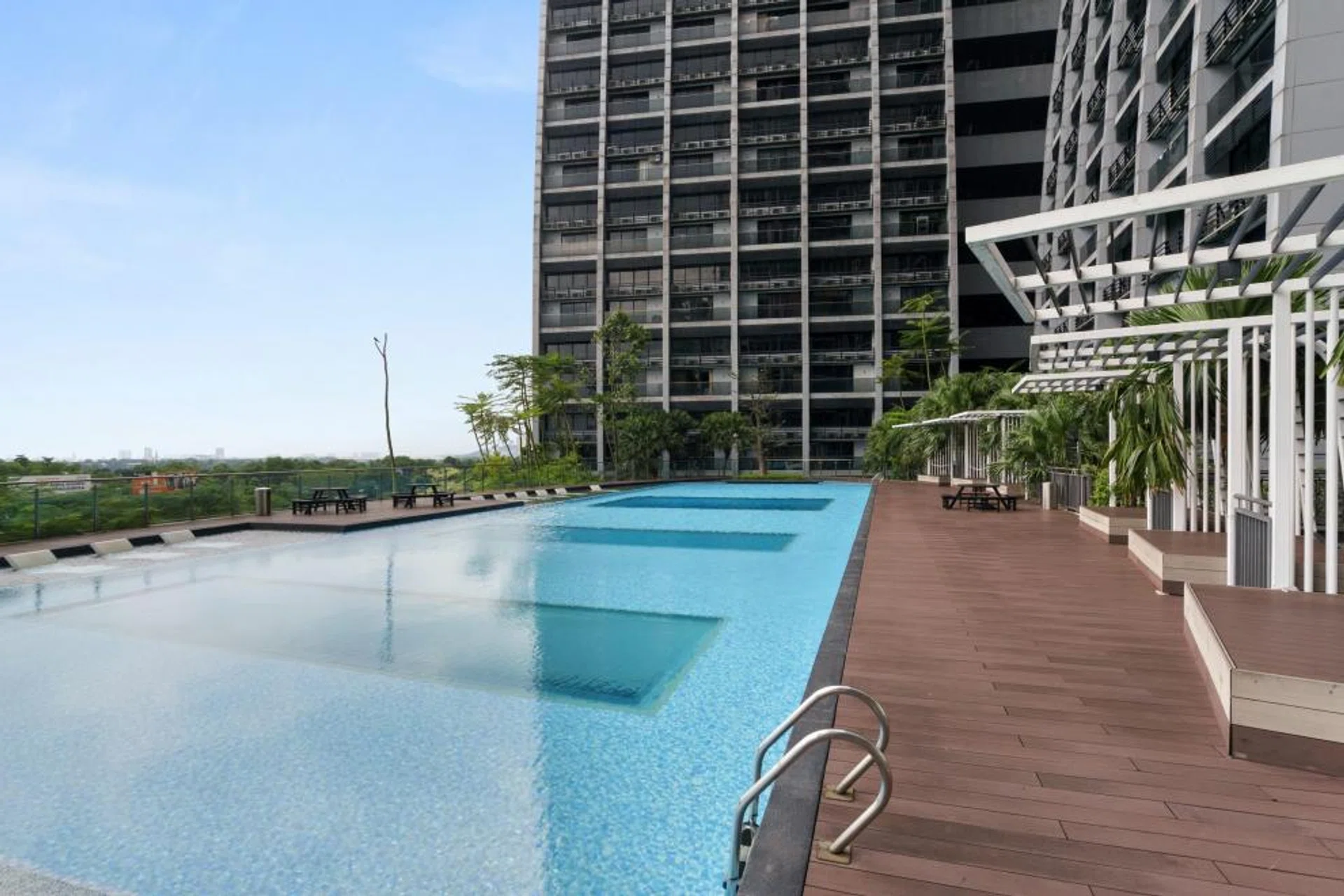 D’ Latour @ DK City Bandar Sunway.