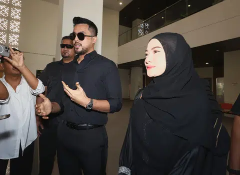 Aliff Aziz and Ruhainies plead guilty to khalwat offence