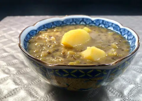 Take comfort in old-school dessert of green bean and sweet potato soup