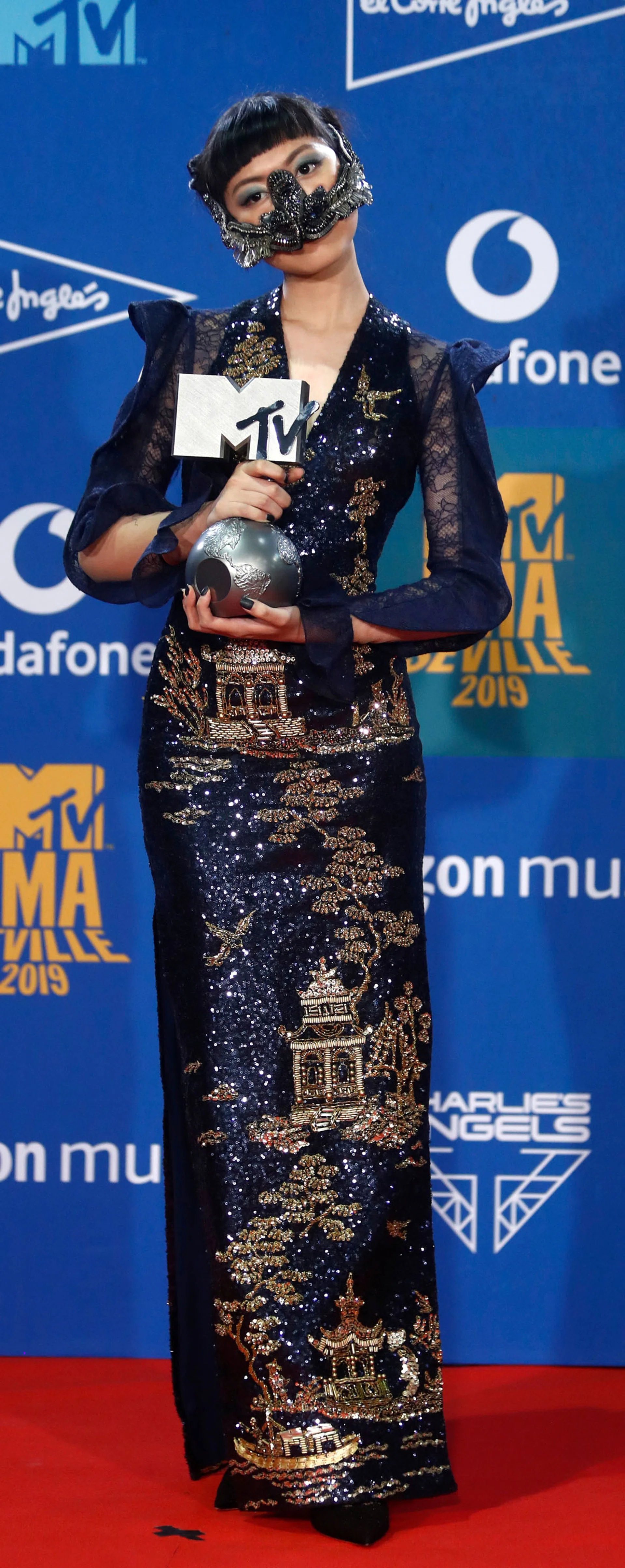Jasmine Sokko at the 2019 MTV Europe Music Awards