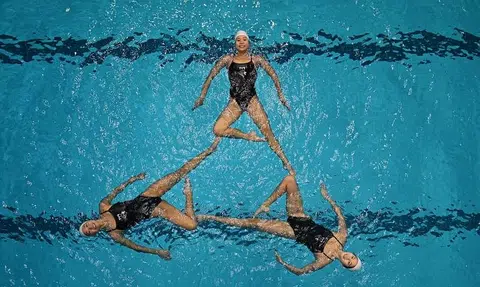 Singapore's artistic swimmers eye historic Asian Games medal