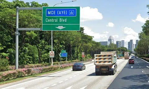 Motorcyclist, 57, dies in MCE accident with lorry