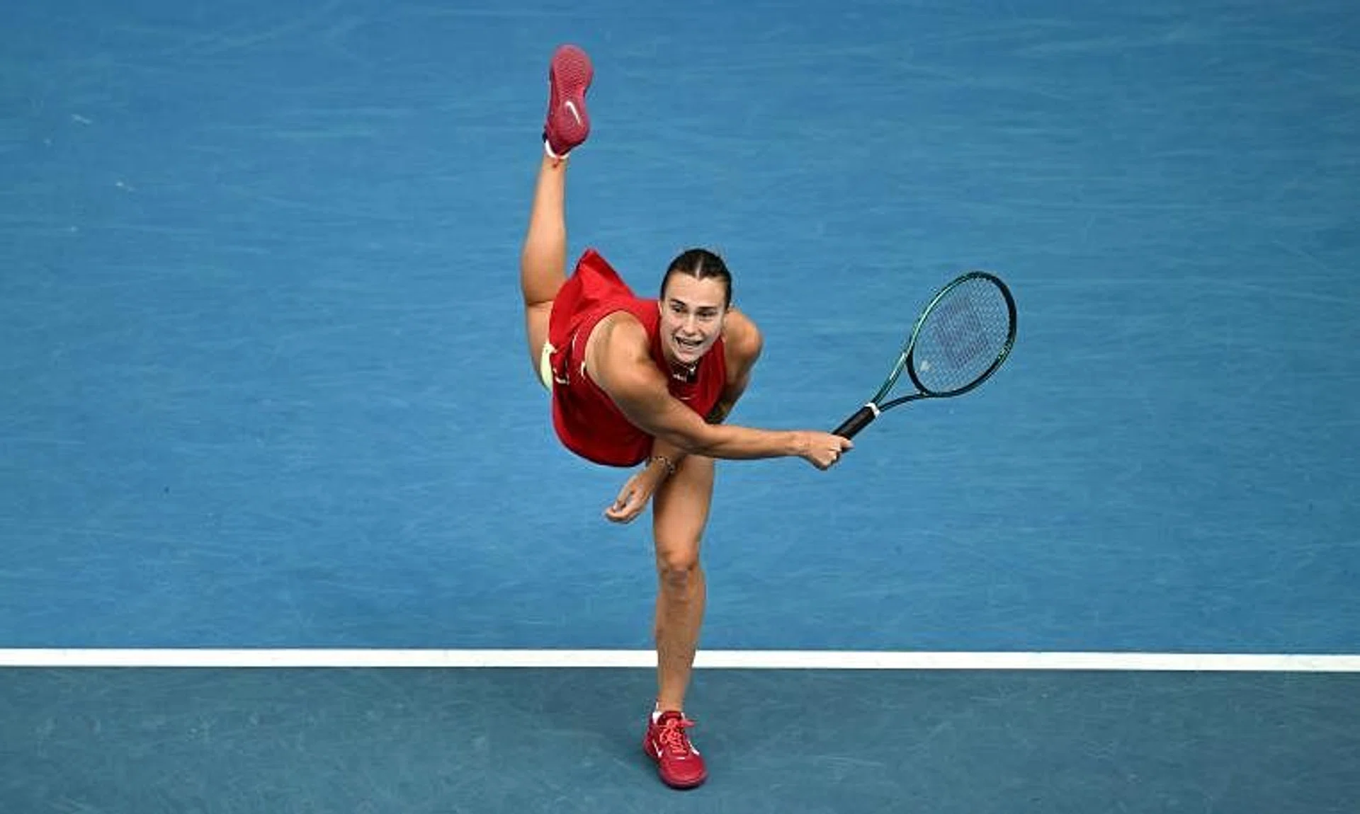 Aryna Sabalenka produces some powerful ballet in the fourth round of the Australian Open.