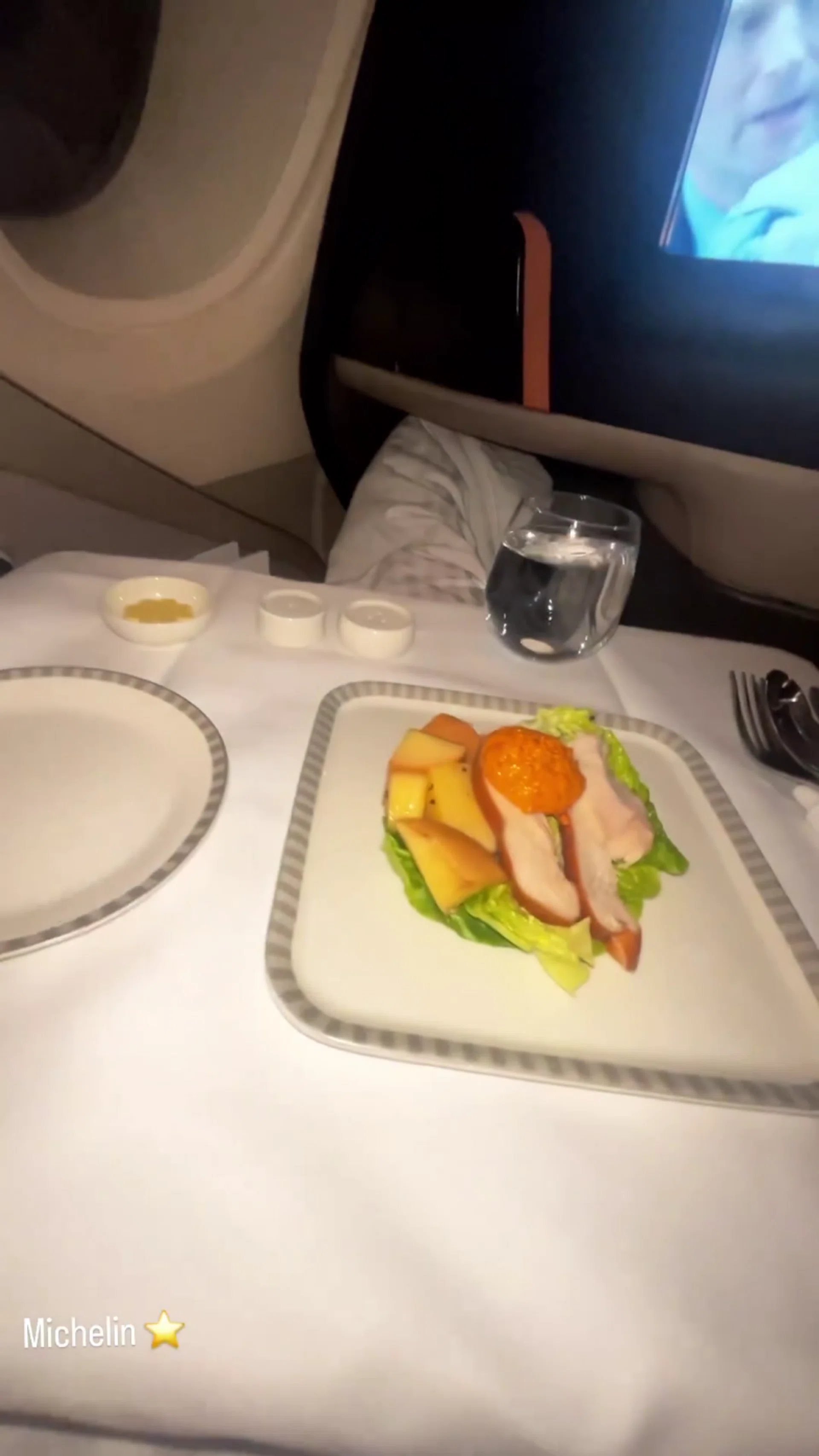 787
