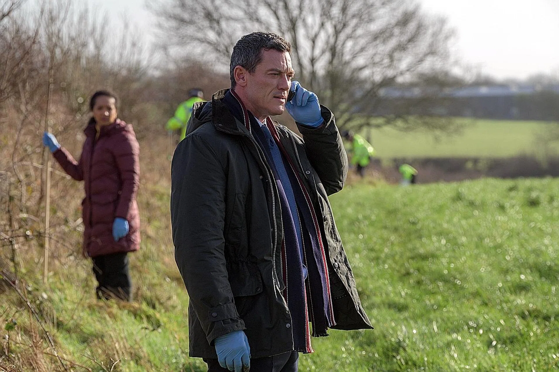 Luke Evans reopens a nearly 20-year-old cold case in the gripping drama The Pembrokeshire Murders. 