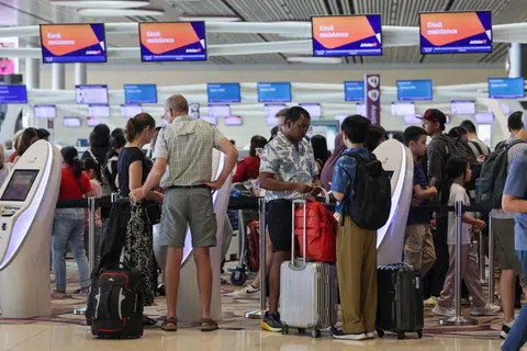 Jetstar Asia passengers struggle to get refunds for cancelled flights