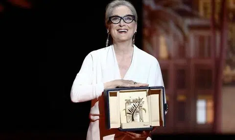 Meryl Streep honoured in emotional ceremony as Cannes opens