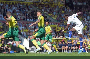 Abraham, Mount earn praise from Lampard