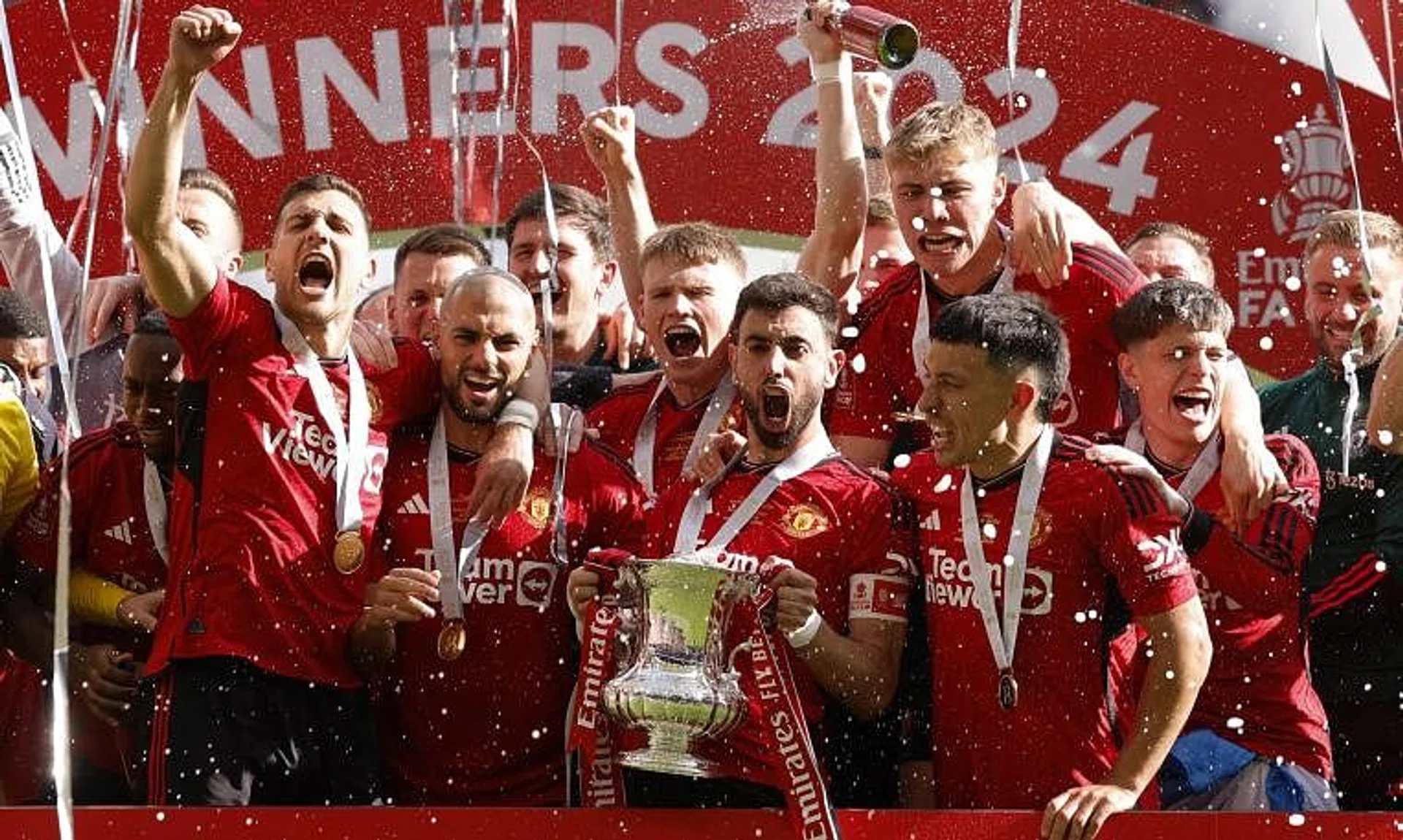 StarHub customers can now watch matches from the Champions League, Europa League, the German Bundesliga, La Liga and Seria A on the same platform.
