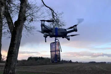 Stranded in snow, man uses drone to send text for help