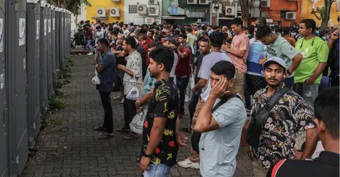 Long queues and a lack of loos in Little India
