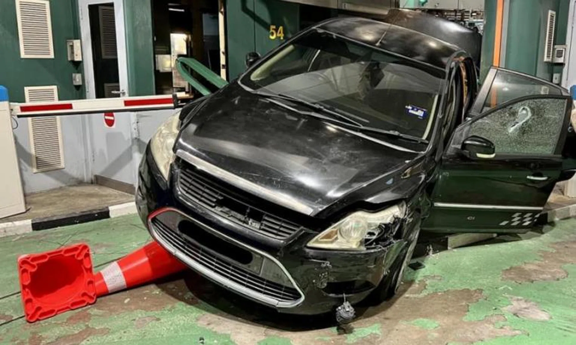 Teo Thiam Leng was handed two charges for dangerous driving causing hurt and drug smuggling.