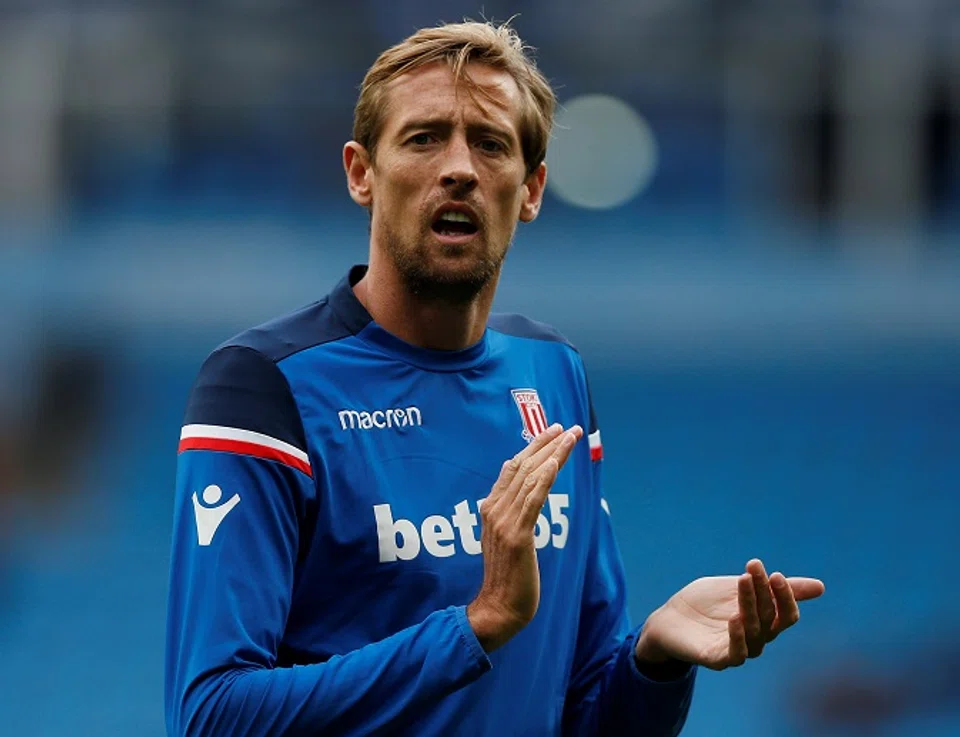 Desperate Chelsea turn to Crouch: Reports | The New Paper