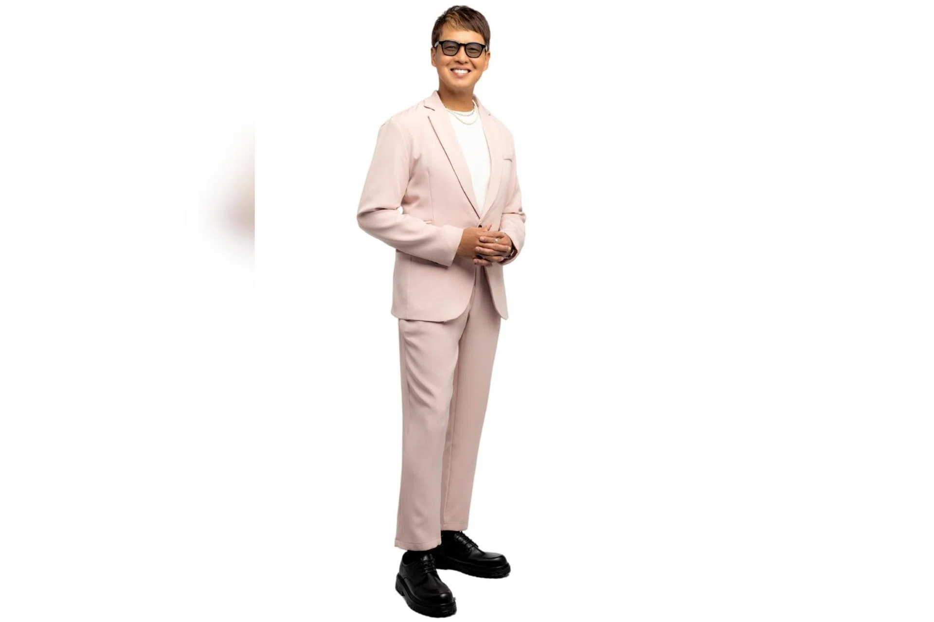 Kiss92 FM radio DJ Glenn Ong won the inaugural Presenter of the Year prize at SPH Media’s annual English, Malay and Tamil Media Group awards ceremony on April 4, 2025.