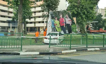 Pedestrian injured after car crashes into pavement in Whampoa
