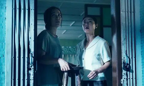 Confinement delivers stillborn horror