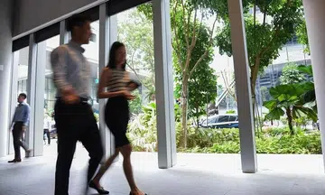 S'pore women earn 14.3% less than men but gap narrowing