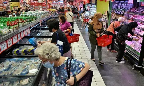 2.4m Singaporeans to receive $200-$400 in September