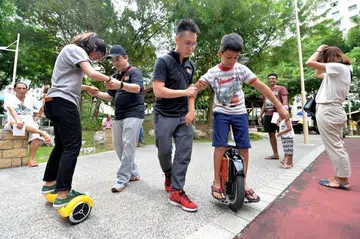 Our Blocks Rock: A wheel cool party
