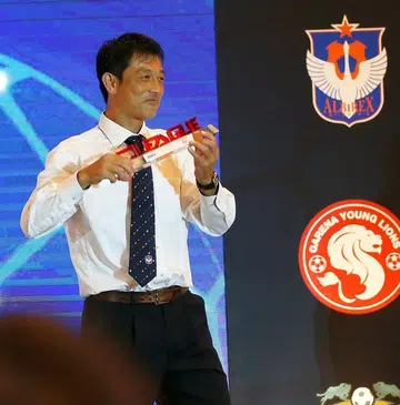 Naruo is Coach of the Year