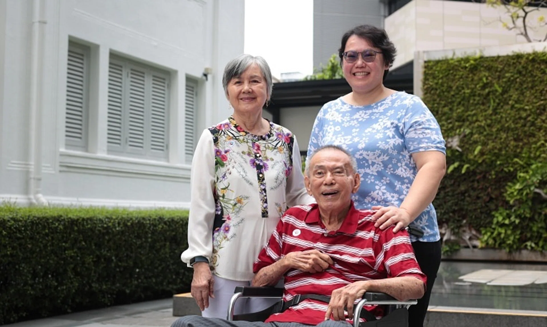 Ms Evelyn Yeo and her parents. Her father is one of 380 pledged brain donors at the Brain Bank Singapore.