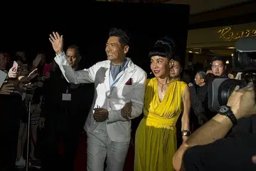 Chow takes more selfies at premiere