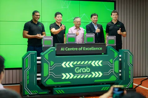 (From left) Grab chief technology officer Suthen Thomas, Grab chief executive Anthony Tan, DPM Gan Kim Yong, Transport Minister Chee Hong Tat and Grab chief operating officer Alex Hungate at the launch of Grab's AI centre of excellence.