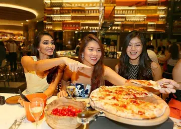 A night to 'cheat' & feast