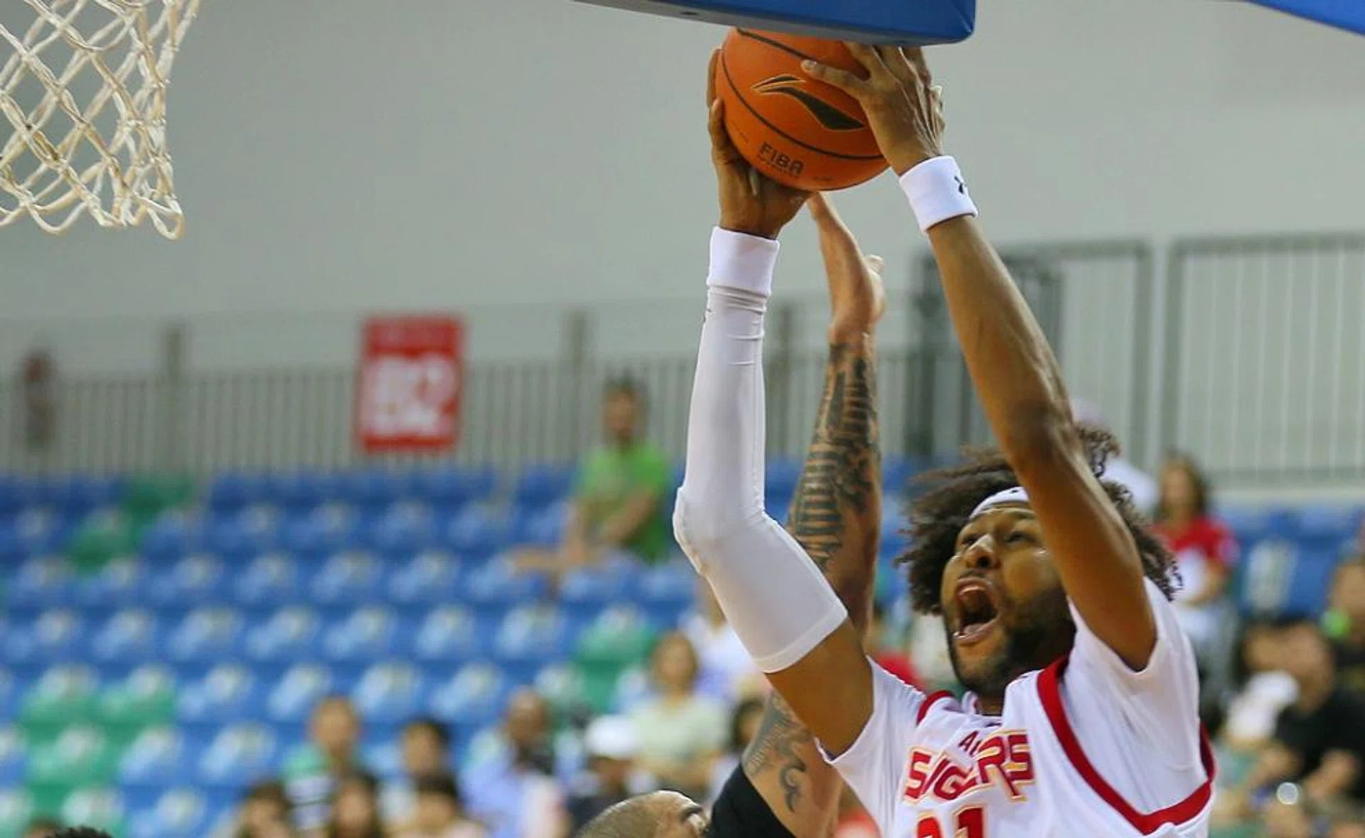 The Slingers' Christien Charles performed well in the 85-82 defeat by Mono Vampire on Friday.