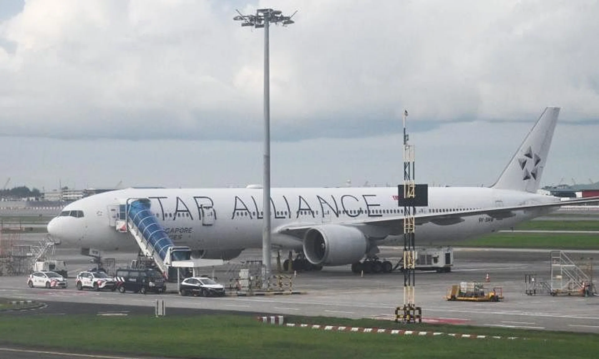 Aircraft 9V-SWM, a Boeing 777-300ER, returned back to Singapore at Changi Airport, on May 26.