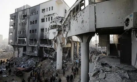Patients at ruined Gaza hospital will die if not evacuated