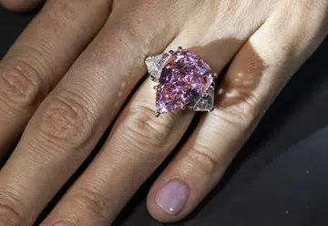 18.18-carat pink diamond sells for more than $34 million
