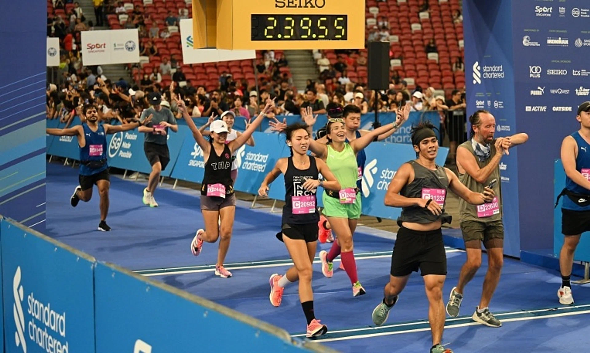 The 2023 Standard Chartered Singapore Marathon saw runners cross the finishing line at the National Stadium.