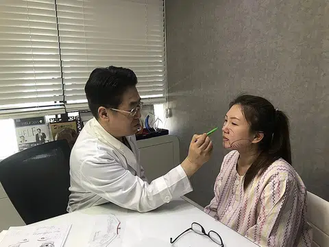 Singapore women gain confidence after cosmetic surgery