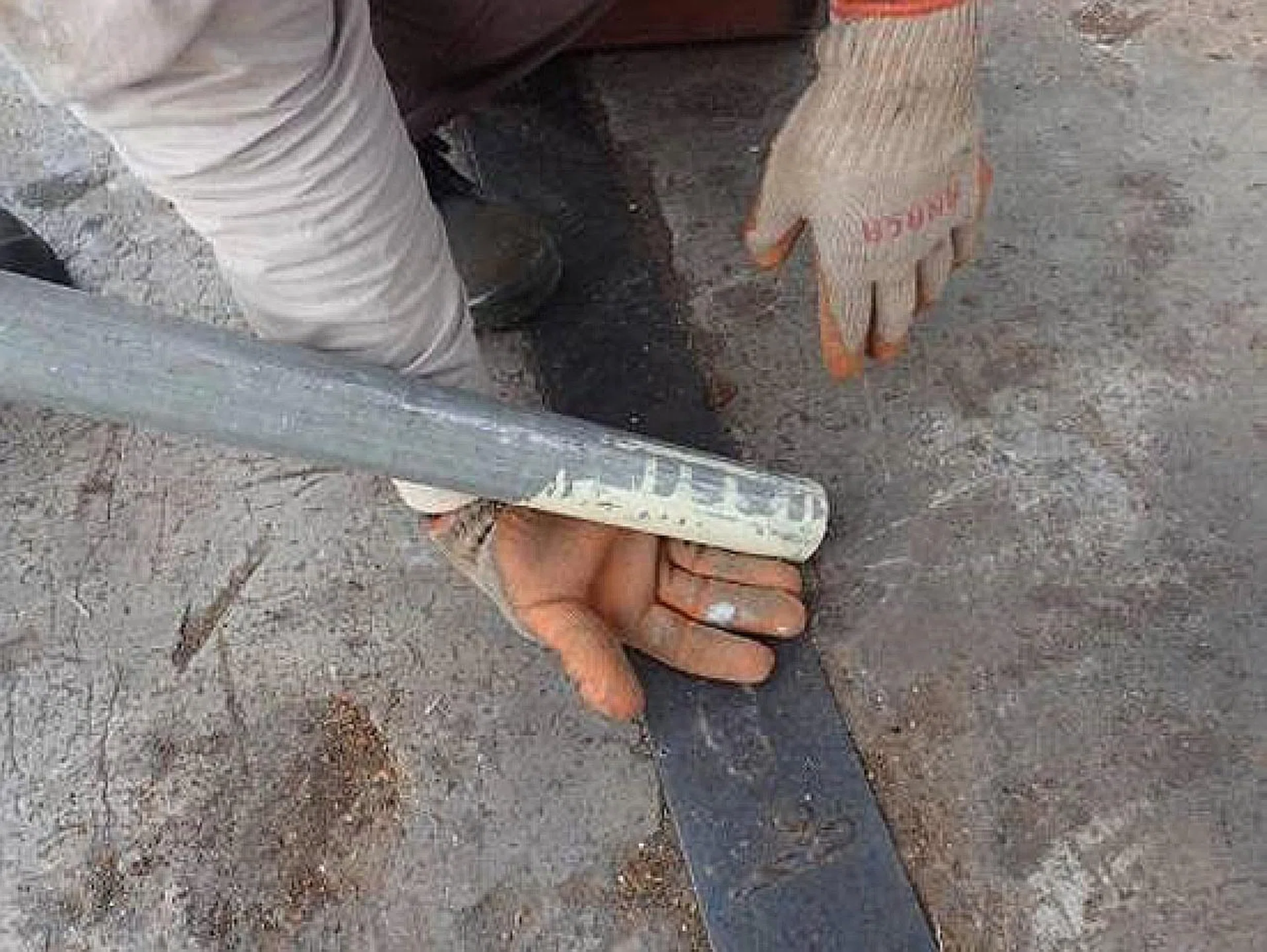 (Clockwise from left) The worker was carrying metal pipes at a shipyard. He tripped and the edge of a pipe landed on his hand, severing his pinky and ring finger. They were later stitched back at the hospital. PHOTOS: MINISTRY OF MANPOWER
