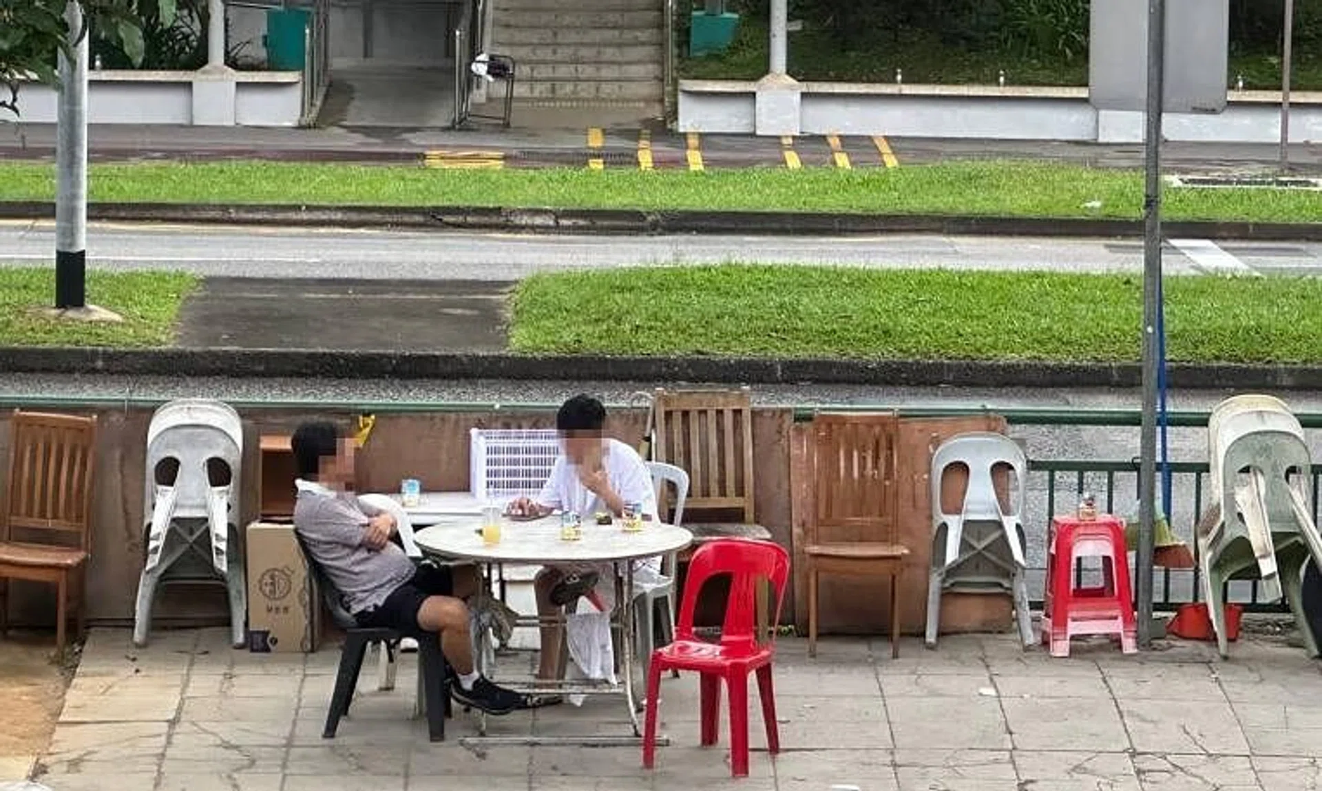A makeshift smoking corner spotted a few metres outside a coffeeshop in Bukit Panjang.