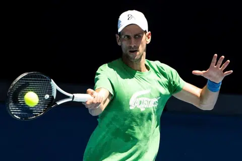 No vaccine, no French Open for Djokovic, says France's sports ministry