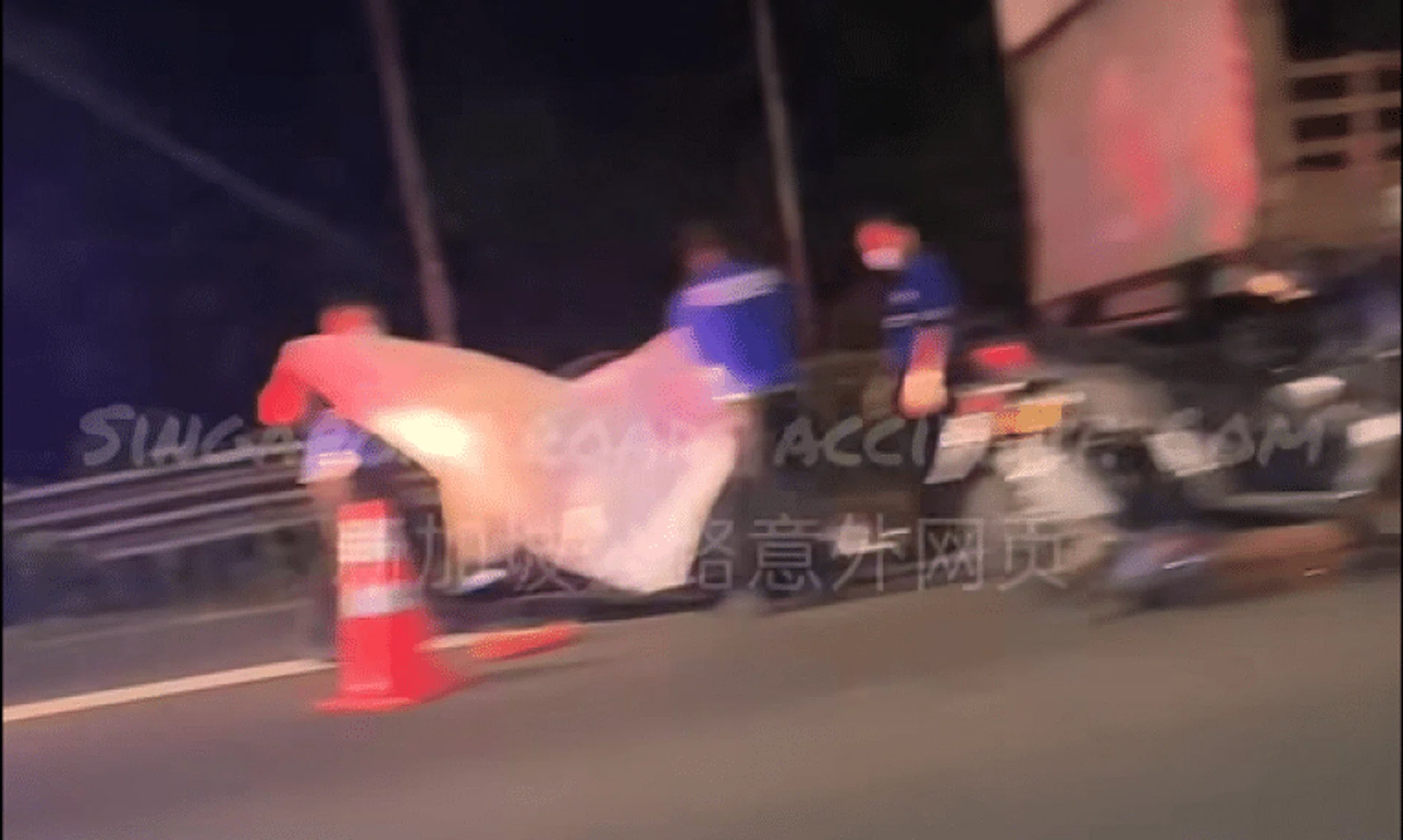 The accident occurred before the Bukit Timah Expressway exit.