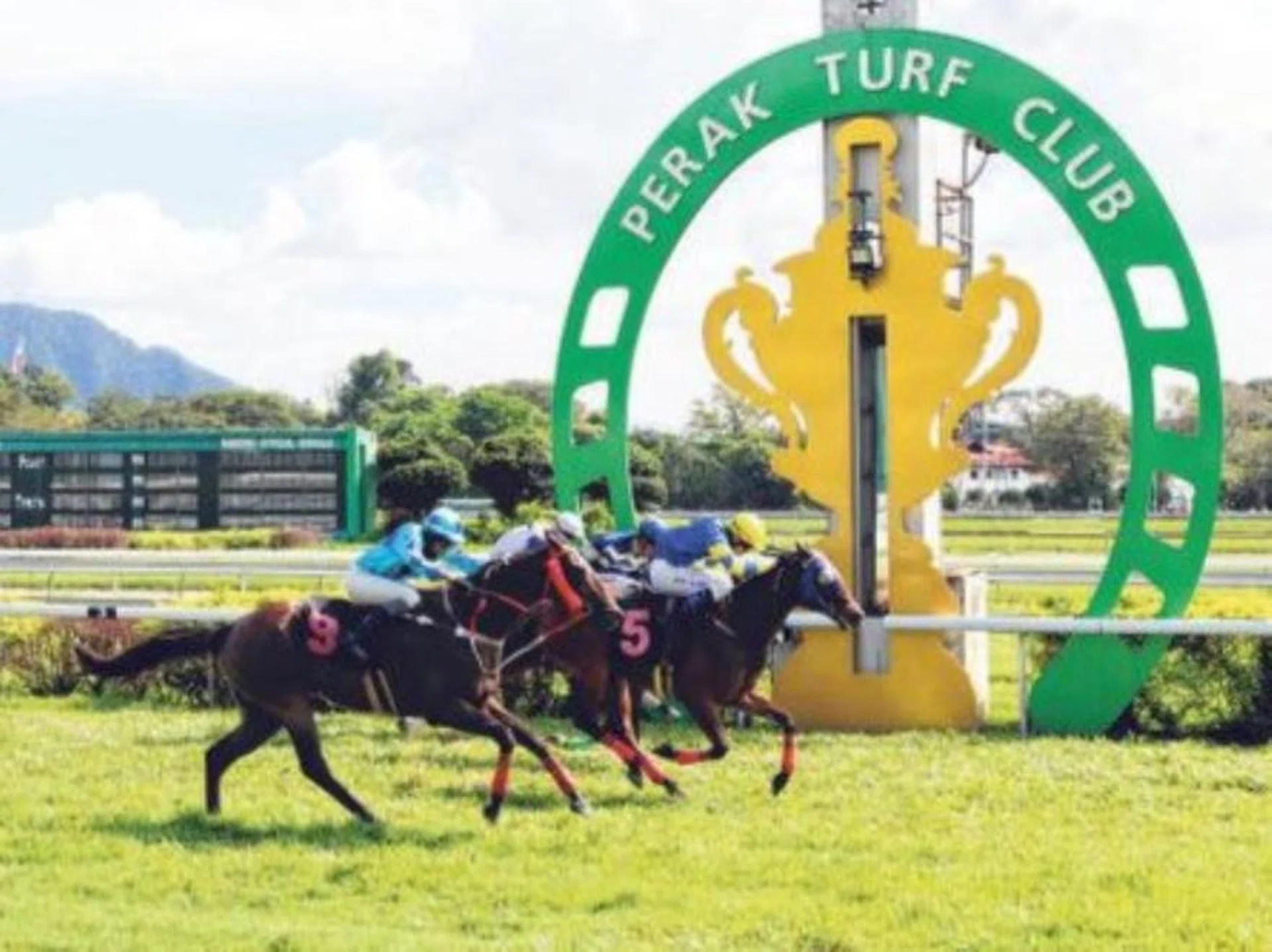 The Wayne Lim-trained Aragon Pegasus (Lim Shung Uai) franking his last-start winning form with another victory in Ipoh on Dec 14.