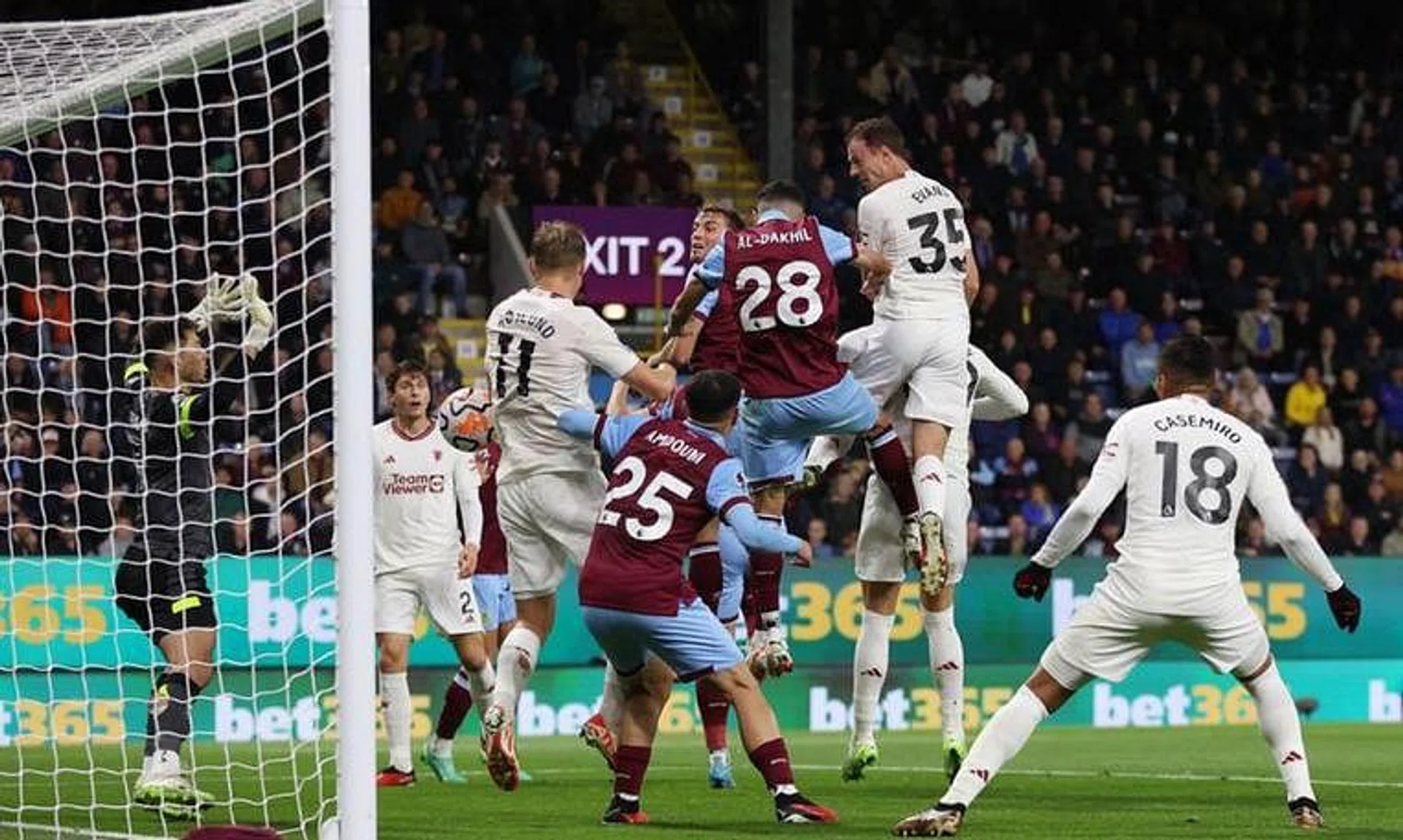 Soccer Football - Premier League - Burnley v Manchester United - Turf Moor, Burnley, Britain - September 23, 2023 Manchester United's Jonny Evans scores their first goal Action Images via Reuters/Lee Smith