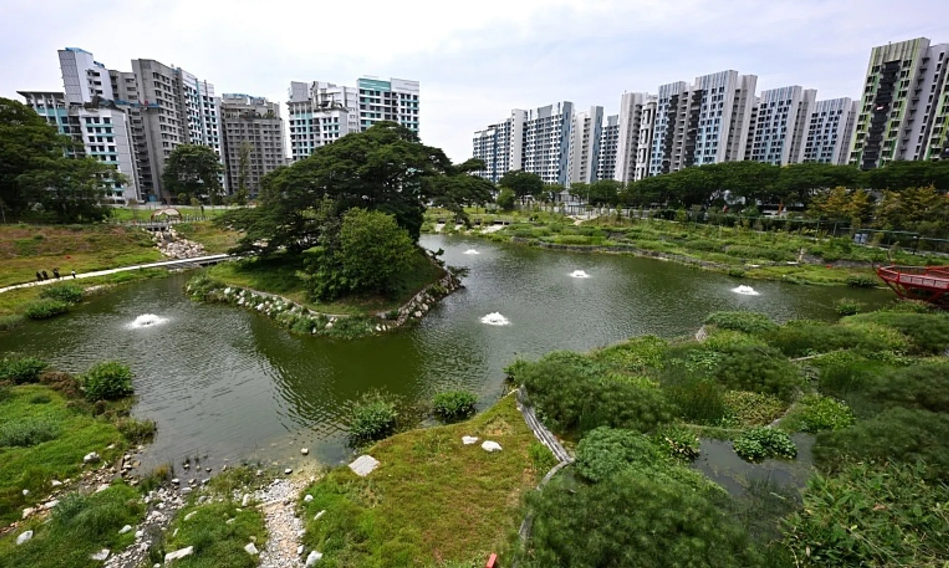 The Alkaff Lake, the centrepiece of the 13ha park, is more than just a scenic spot. 