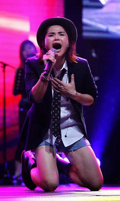 Olinda wins China Super Vocal Singapore