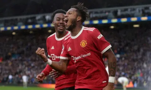Fred, Elanga come off the bench to earn Man United 4-2 win in thriller at Leeds