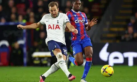 Kane says World Cup penalty miss will haunt him for rest of his life