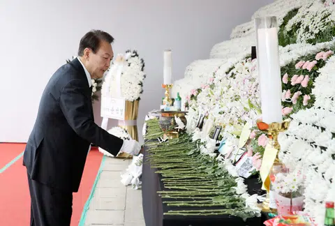 S. Korea President Yoon apologises for Itaewon Halloween crush, vows justice
