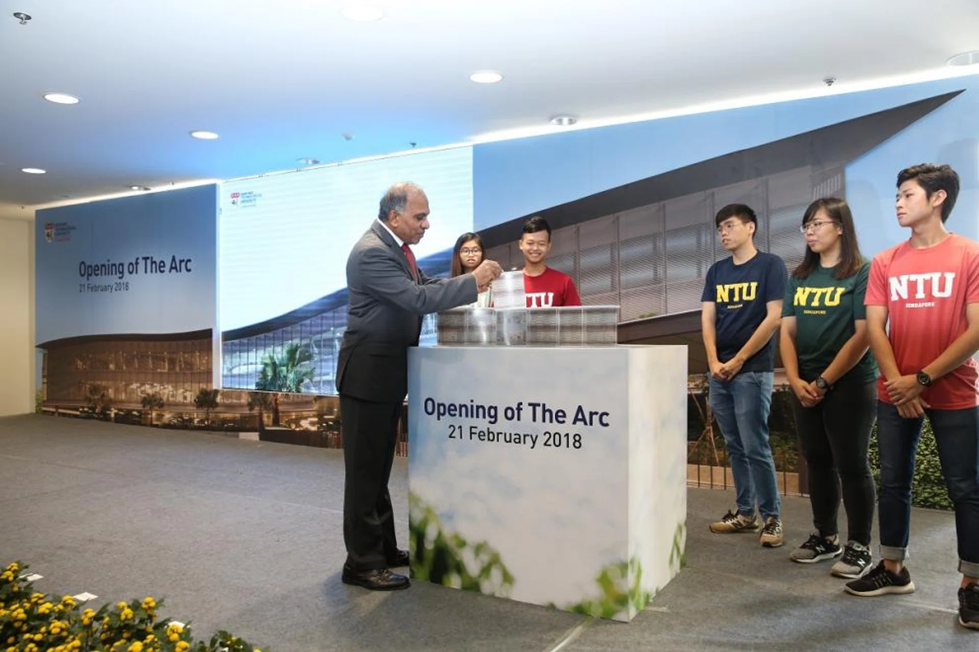 NTU president Subra Suresh launching The Arc with five NTU student leaders yesterday.