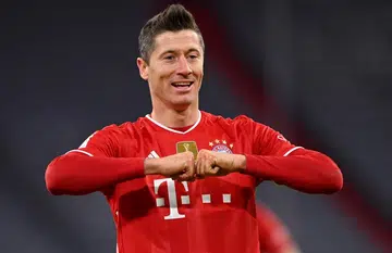 Lewandowski hat-trick tops Haaland double as Bayern beat Dortmund