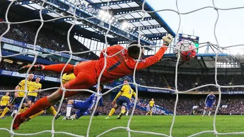Hiddink the best thing to happen to Chelsea, says Gary Lim
